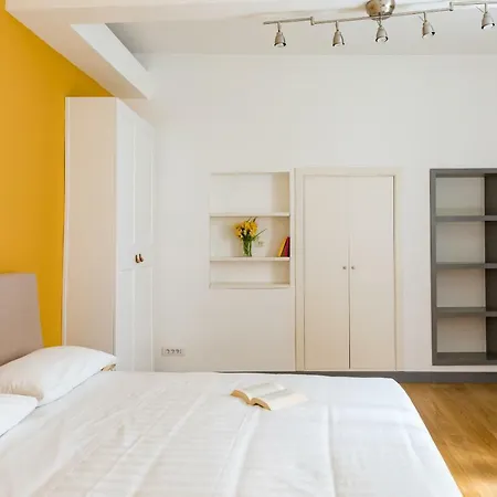 Apartment Pietra Square *